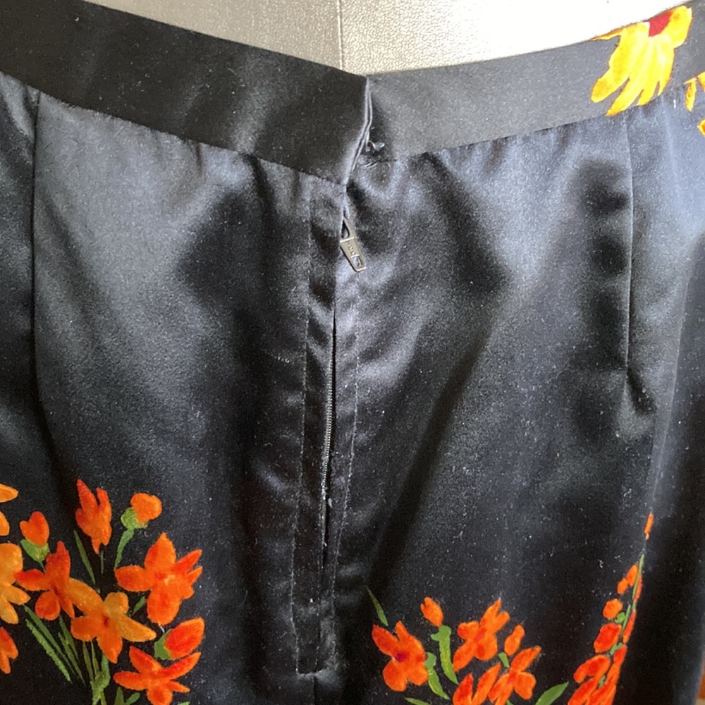 Vintage 60s 70s black satin vibrant floral flocked maxi skirt sz M EUC - Picture 7 of 9